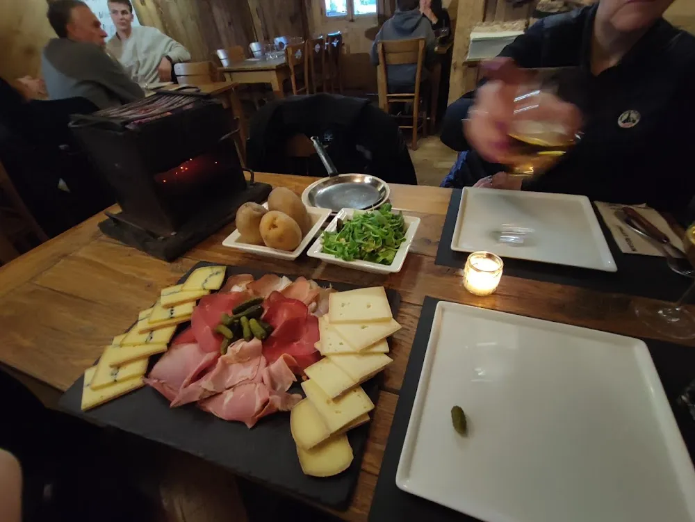 Raclette Sous Braises